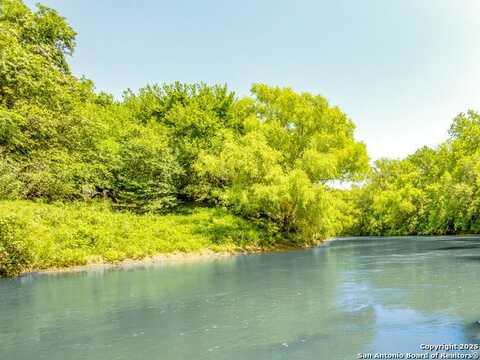 237 County Road 393, Runge, TX 78151