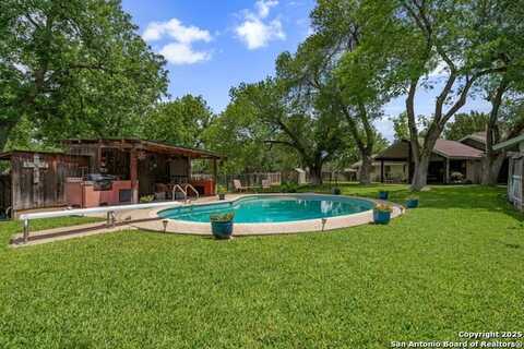 11 El Norte Circle, Uvalde, TX 78801