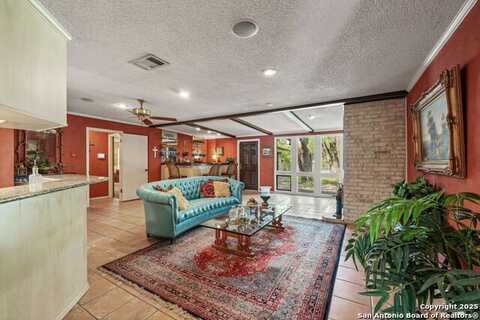 11 El Norte Circle, Uvalde, TX 78801