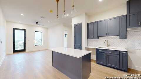 10899 S Hausman Rd, San Antonio, TX 78249