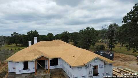 161 Timber Place, La Vernia, TX 78121