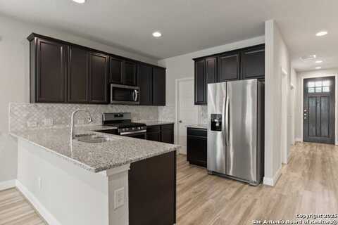 130 Abbeydell, Boerne, TX 78015