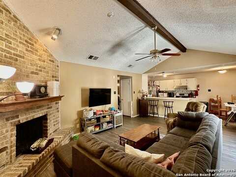 5619 Wood Walk St, San Antonio, TX 78233