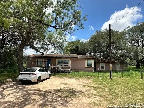 7525 N Highway 16, Poteet, TX 78065