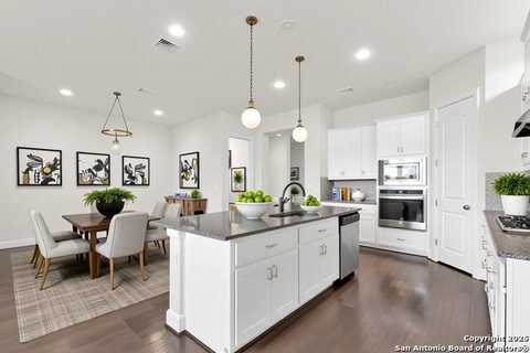 945 Foxbrook, Cibolo, TX 78108