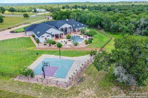 547 Powder Ridge, Luling, TX 78648