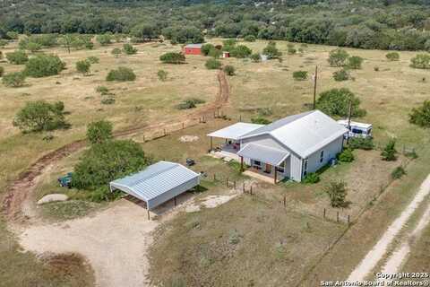 6101 County Road 251, Hondo, TX 78861
