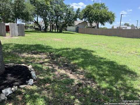 1610 Sunnybrook, New Braunfels, TX 78130
