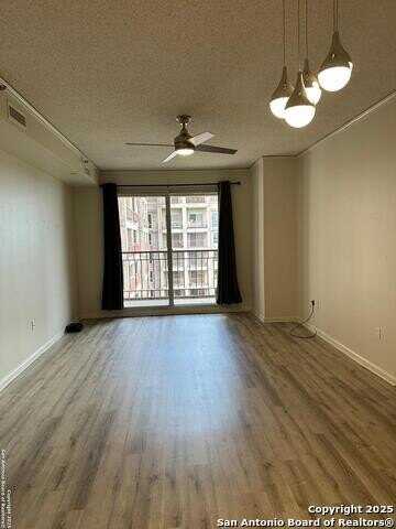 1 Towers Park Ln, San Antonio, TX 78209