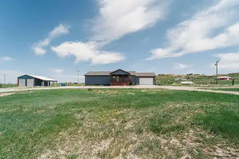 942 MOUNTAIN SHDW DR, Cheyenne, WY 82009