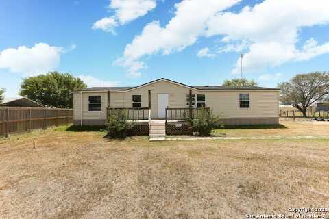 610 Moss Point, Poth, TX 78147