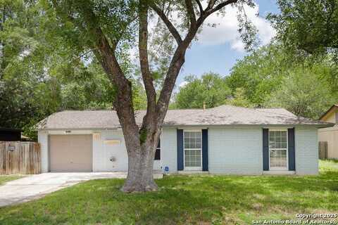 5962 Cliff Valley Dr, San Antonio, TX 78250