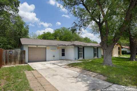 5962 Cliff Valley Dr, San Antonio, TX 78250