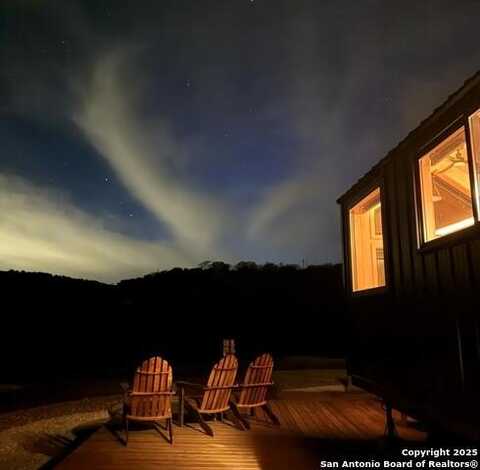 309 Walnut Rd, Fredericksburg, TX 78624