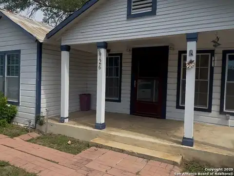 726 Avenue L, Poteet, TX 78065