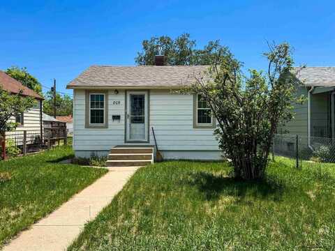 809 E 5TH ST, Cheyenne, WY 82007