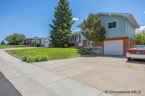 609 RIDGELAND ST, Cheyenne, WY 82009