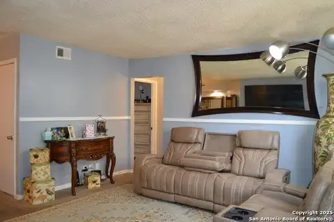 6611 South Point St., San Antonio, TX 78229