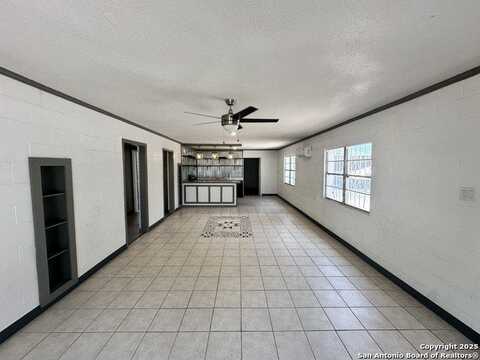 6301 W Us Highway 90, San Antonio, TX 78227