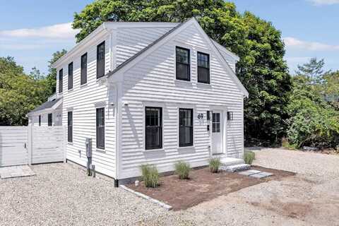 69 Pleasant Street, Provincetown, MA 02657