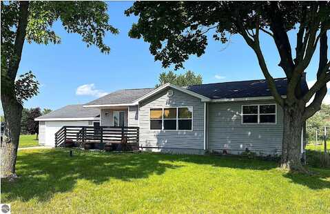 838 MEADOW DRIVE, TRAVERSE CITY, MI 49685