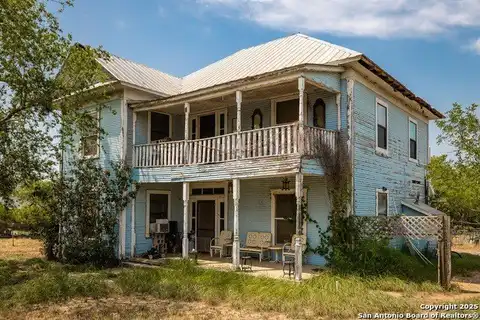 1440 School, Poteet, TX 78065