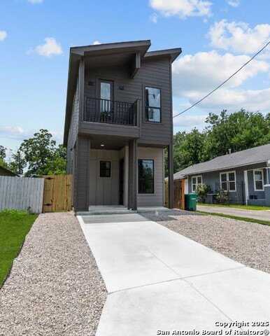1334 N Center, San Antonio, TX 78202