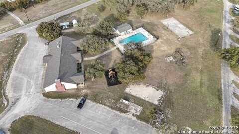 125 Private Road 1517, Bandera, TX 78003