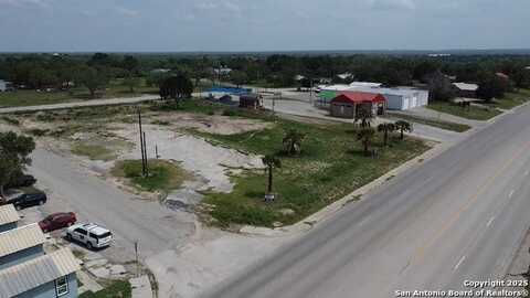 1310 harborth, Three Rivers, TX 78071