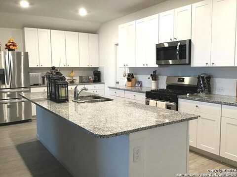 10418 BEACHBALL BEND, Converse, TX 78109