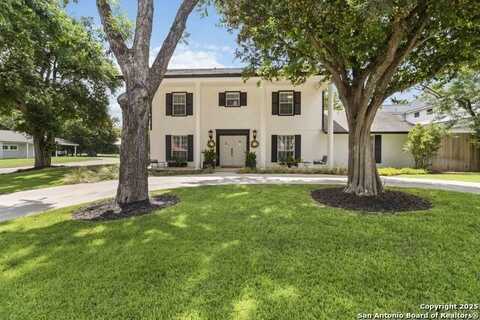 425 edgewater, New Braunfels, TX 78130