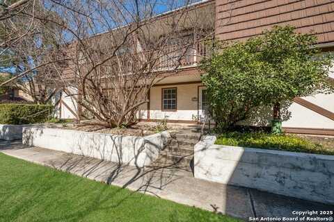 8715 STARCREST DR, San Antonio, TX 78217