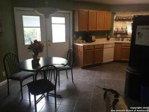 4907 Port Kenton, San Antonio, TX 78240