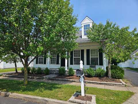 2432 Lyncross Street, Grove City, OH 43123