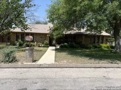 200 Far Hills Dr, Del Rio, TX 78840