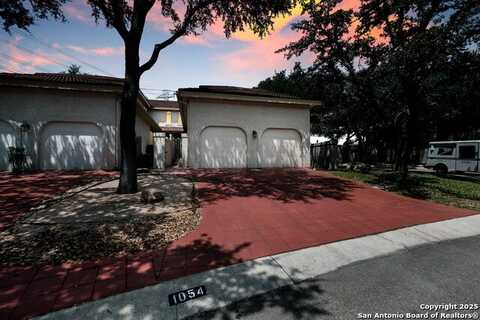 1054 N La Tierra, San Antonio, TX 78258