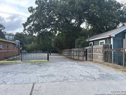 211 W Mitchell #1, San Antonio, TX 78204