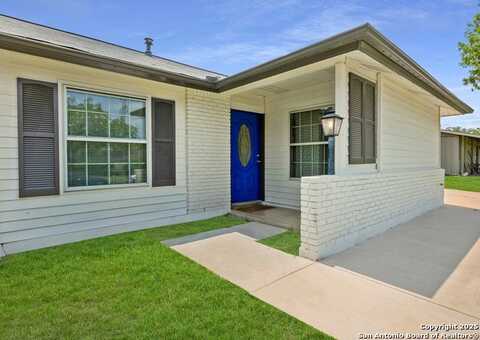 1005 North, Universal City, TX 78148