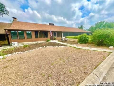 415 Fort Clark Rd, Brackettville, TX 78832