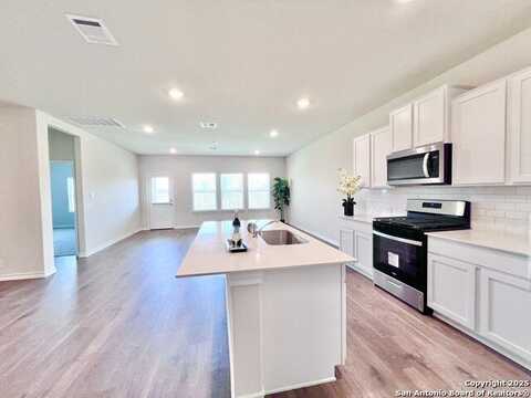 21109 WATERCOURSE WAY, San Antonio, TX 78266