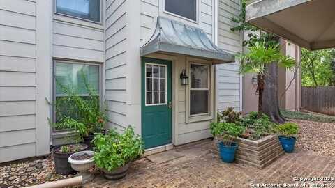2300 Nacogdoches, San Antonio, TX 78209