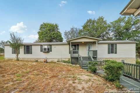 125 Moss, Adkins, TX 78101