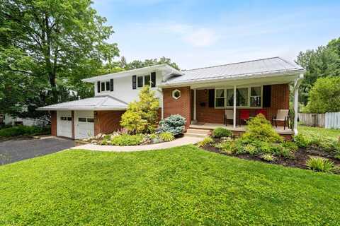582 E Stanton Avenue, Columbus, OH 43214