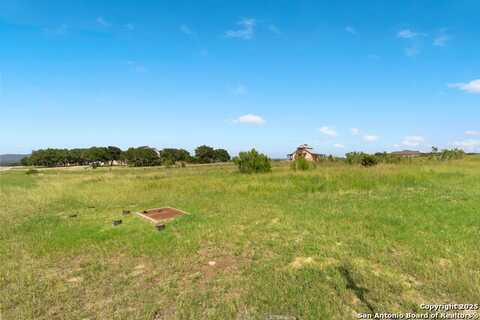 161 Pinto Cyn, Bandera, TX 78003