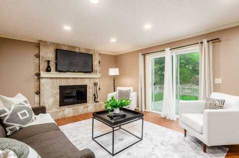 82 Keethler Drive N, Westerville, OH 43081