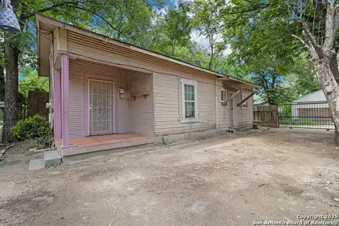 115 English Way, San Antonio, TX 78207