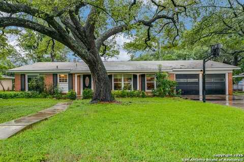 1332 Grey Oak Dr., San Antonio, TX 78213