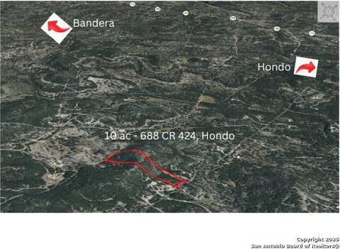 688 County Road 242, Hondo, TX 78861