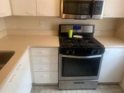 5735 Snow Drive, Hilliard, OH 43026