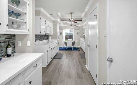 1819 Babcock, San Antonio, TX 78229
